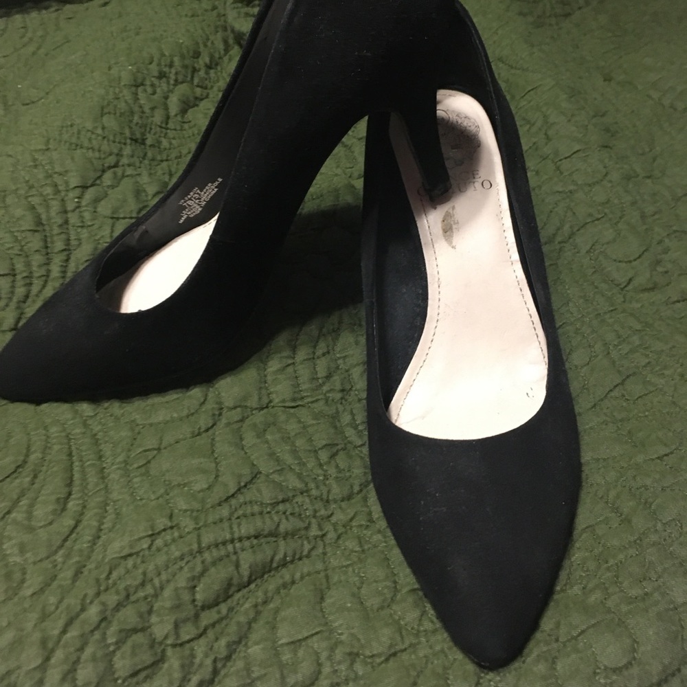 Vince Camuto suede pointed toe pump